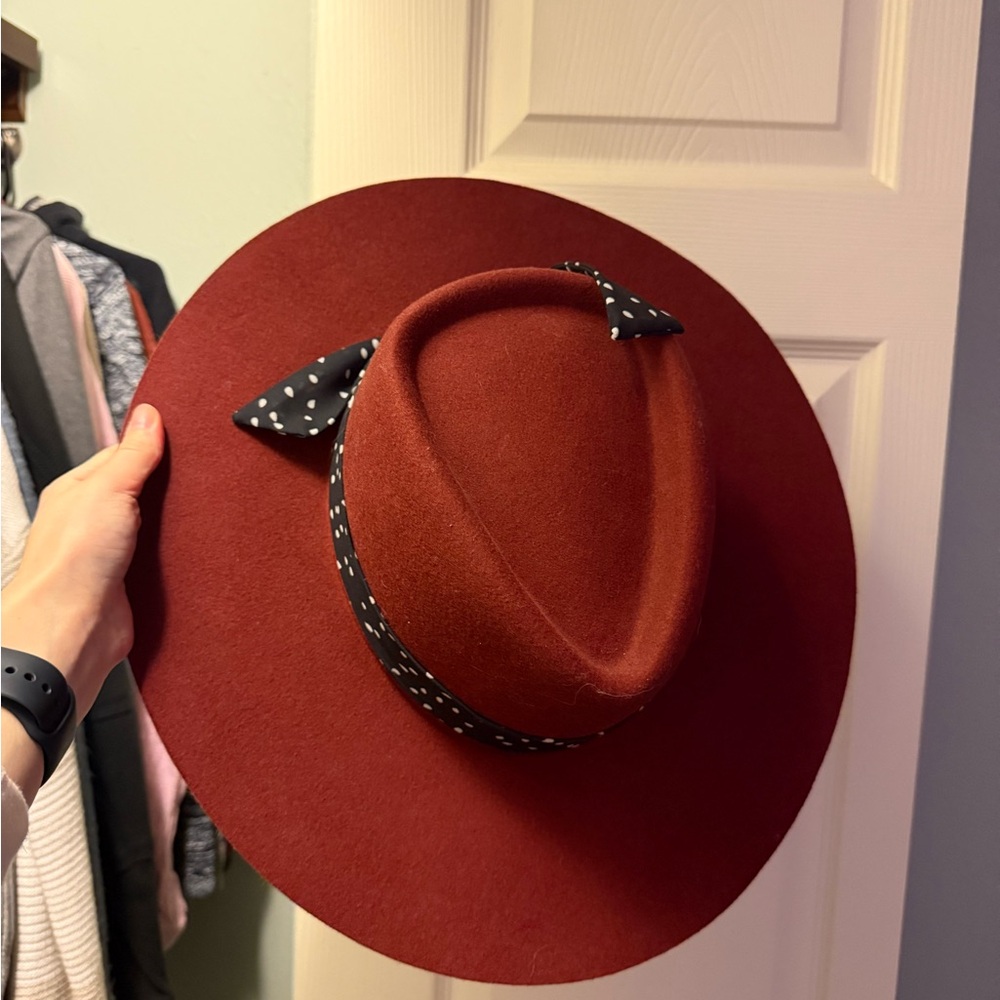 GIGI PIP Hat with Black Polka Dot Band